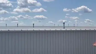 Ön iniş takımları arızası yaşayan özel jet güvenli bir şekilde indirildi