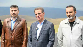Kargapazarı Dağı'nda hava radar mevzi komutanlığı yolu yenileniyor
