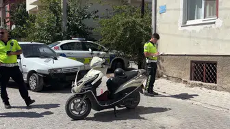 Kütahya'da otomobil ve motosiklet çarpıştı: Yaralı hastaneye kaldırıldı