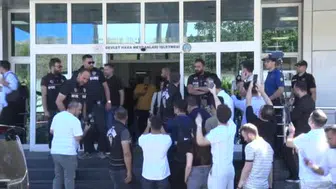 Galatasaray'ın yeni yıldızı Aleksey Batrakov İstanbul'a ulaştı