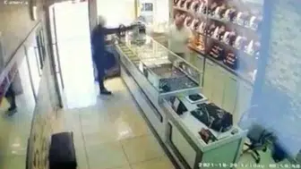 Yargıtay, silahlı soygun kurbanı kuyumcu çalışanı için tazminat kararını bozdu