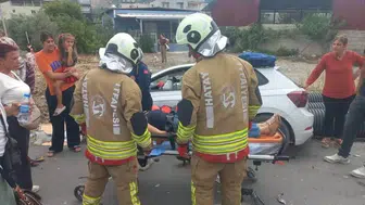 Samandağ'da otomobil kazası: 1 yaralı hastaneye kaldırıldı