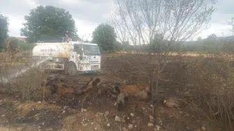 Bilecik'te anız yangını: 15 saman balyası alevlere teslim oldu