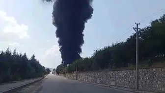 Elazığ'da yangın paniği: Fabrikaya itfaiye ve sağlık ekipleri sevk edildi