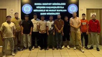 Bursa'da düzensiz göç operasyonu: 11 kaçak göçmen yakalandı, bir kişi gözaltında