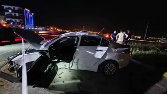 Van'da trafik kazası sonrası gözler trafik ışıklarına çevrildi