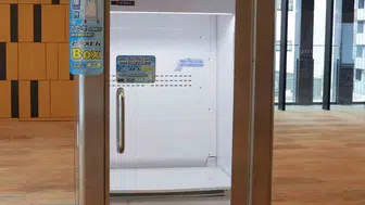 Japonya'da yazın sıcaklığına çözüm: insan buzdolabı