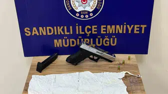 Afyonkarahisar'da uyuşturucu operasyonunda 2 kişi tutuklandı
