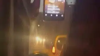 Bursa'da özel halk otobüsü şoförü direksiyon başında canlı yayın yaptı