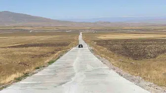 Kars köy yollarında yeni döneme geçildi: Vali Polat ve Milletvekili Çalkın saha incelemesi yaptı