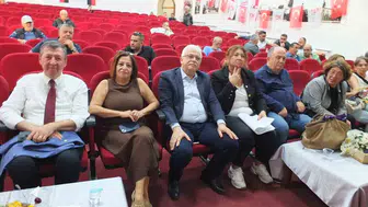 Burhaniye Yeni Parti İlçe kongresinde Çiğdem Avcu başkan seçildi