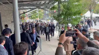 Suriye Devlet Başkanı eş-Şara, New York'ta sokakta yürürken görüntülendi
