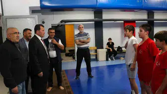 Ali İhsan Kabakcı Gevher Nesibe Spor Salonu'nu ziyaret etti