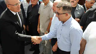 Bakan Şimşek, Aksaray'da sanayi ve ticaretle ilgili önemli temaslarda bulundu