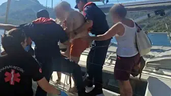 Sahil güvenlik, Fethiye ve Marmaris'te iki önemli tıbbi tahliye gerçekleştirdi