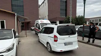 Ambulans girişine park eden sürücü yaptığıyla tepki topladı
