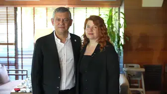 Özgür Özel, börek krizi sonrasında Canan Uzer ile bir araya geldi