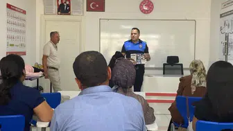 Niğde'de polis dolandırıcılığa karşı vatandaşları uyardı