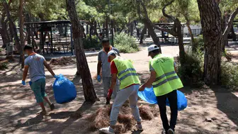 Manavgat'ta hükümlüler çevre düzenlemesi için gönüllü çalışmalara katıldı