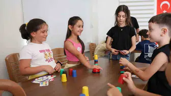 Efeler Belediyesi'nde gençler için yeni kurs dönemine start veriliyor