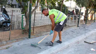 Efeler’de ulaşımı kolaylaştıran asfaltlama çalışmaları sürüyor