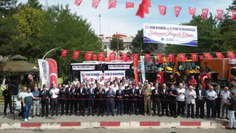 Siirt Belediyesi filosuna 21 yeni halk otobüsü ve iş makinesi katıldı