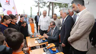 Gürsu Belediyesi köy okullarında bilim etkinlikleri düzenliyor