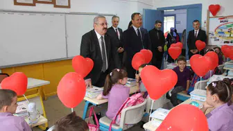 Çarşamba'da yeni eğitim yılı coşkuyla başladı