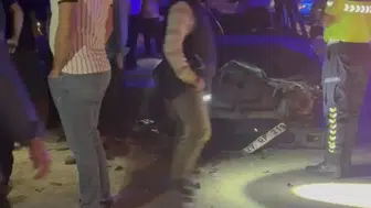 Gaziantep'te otomobil koyun sürüsüne daldı, sürücü yaralandı