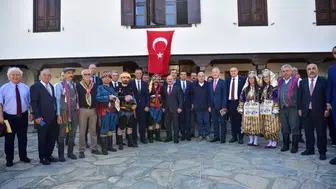 Yörük Ali Efe vefatının 75’inci yılında kabri başında anıldı