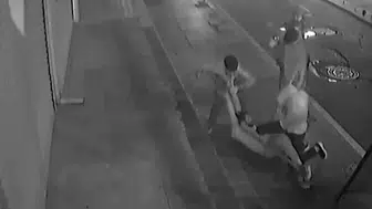 Zeytinburnu'nda alacak meselesi yüzünden adam çekiçle darp edildi