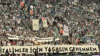 Bursaspor taraftarından Kızılyıldız'a anlamlı tepki