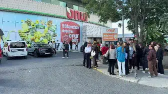Küçükçekmece'de elektrikli araç yangını nedeniyle bina tahliye edildi