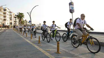 Mersin’de öğrenciler bisikletle okula gitmenin keyfini yaşadı