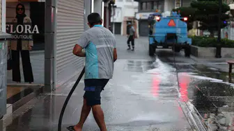 Marmaris'te sevgi yolunda temizlik çalışmaları hız kesmiyor