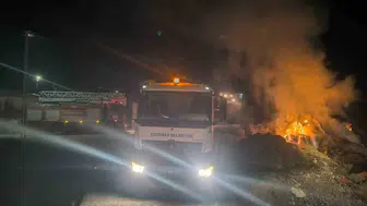 Van'da ot yığınında yangın: 2 bin 500 bağ ot kül oldu