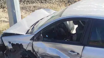Elazığ'da iki otomobil çarpıştı: Beş kişi yaralandı