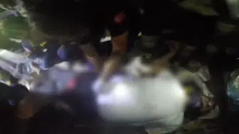 Diyarbakır'da akaryakıt tankerinde sıkışan iki kişi kurtarıldı