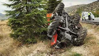 Burdur’da traktör devrilmesi sonucu sürücü yaralandı