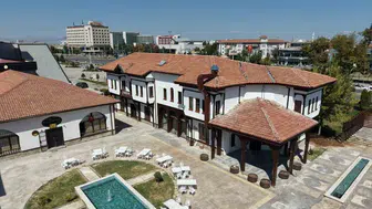 Malatya'nın tarihi kerpiç evleri, sosyal yaşamın merkezi haline geliyor