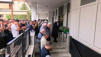 İnegöl'de tır kazasında yaşamını yitiren gençler son yolculuğuna uğurlandı