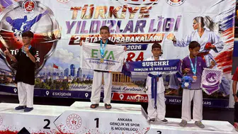 Sivaslı karatecilerden olağanüstü performans: 6 madalya ile döndüler