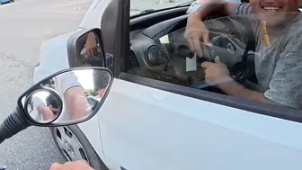 Yol tartışması samimi bir dostluğa dönüştü