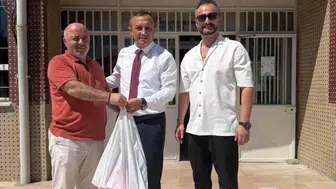 Bafra'da ihtiyaç sahibi öğrencilere kırtasiye yardımı
