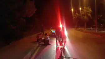 Antalya'da direksiyon hakimiyetini kaybeden otomobil bahçeye uçtu