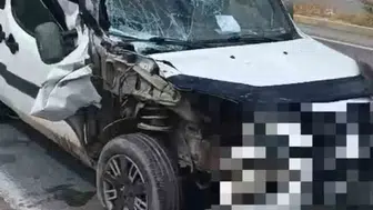 Yüksekova'daki kaza trafikte aksamalara neden oldu