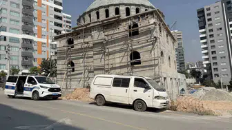 Tarsus'ta cami inşaatında gece bekçisi ölü bulundu