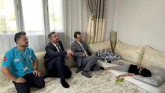 Cizre'de sağlık yöneticileri evde tedavi gören hastaları ziyaret etti