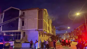 Erzincan'da apartman dairesinde yangın paniğe neden oldu