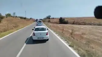 Pehlivanköy'de ambulans ve otomobiller çarpıştı, 5 kişi yaralandı